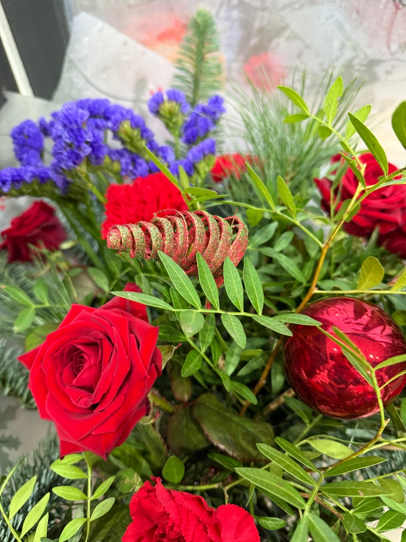 Festive Folly (Fresh)