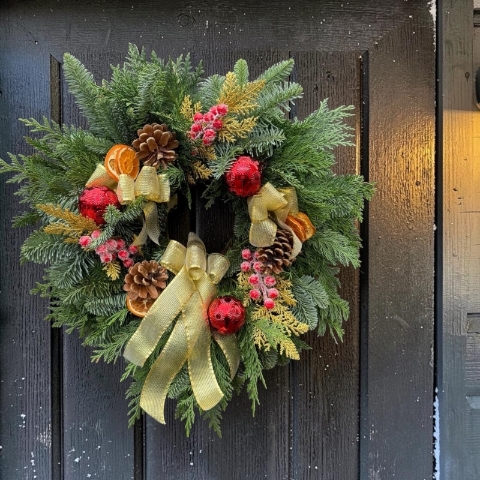 Christmas Door Wreaths (FRESH)