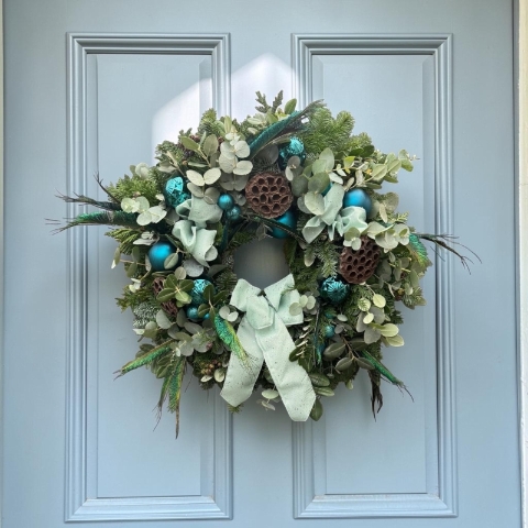 Christmas Door Wreaths (FRESH)