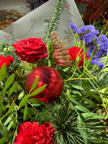 Festive Folly (Fresh)